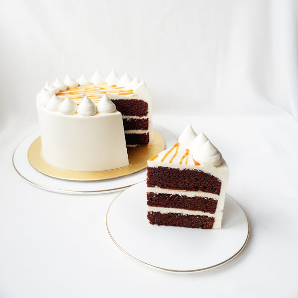 Chocolate earl grey sponge drizzled with salted caramel and layered with silky vanilla buttercream