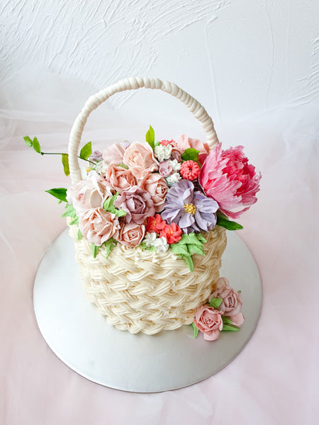 beanpaste floral basket cake with waferpaper peony
